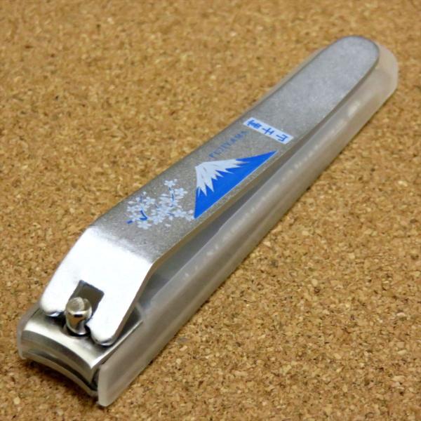 メーカー：木村刃物アイテム名：爪切り 富士山セット内容：1個製造元：岐阜県関市サイズ全長：約100mm重量：約51g材質特殊浸炭鋼・鉄・クロームメッキ・PPvr_sn-100a-f
