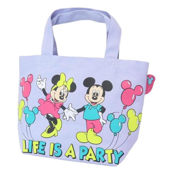 「商品情報」大人気ディズニーキャラクターグッズにまたまた可愛いnewアイテム登場こちらは定番人気アイテム[マチ付きコットンバッグ]お散歩などちょっとしたおでかけに便利なミニトートお弁当や水筒を入れて持ち歩けるランチバッグやサブバッグとしても...