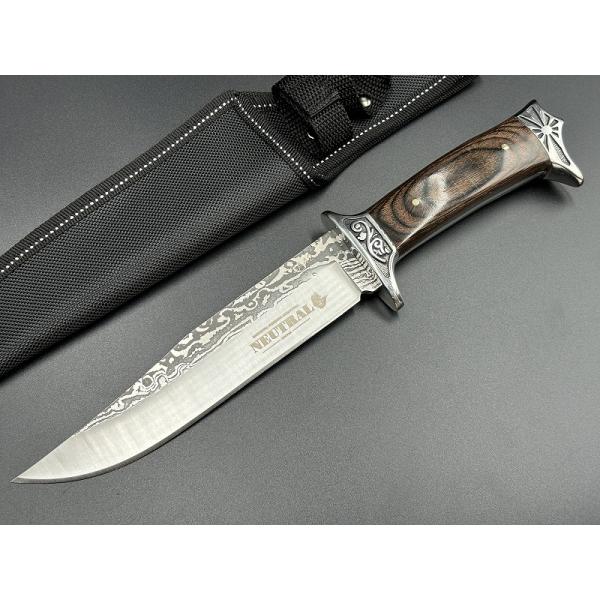 NEUTRAL KNIVES　黒檀調ウッドハンドル　メタルレリーフ！ニュートラルナイフは、その耐久性と機能性で際立っています。ステンレス鋼製の刃は、鋭い切れ味と長持ちする耐久性を提供し、どんな環境下でも信頼性の高いパフォーマンスを約束します...