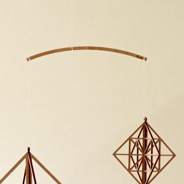 Size：約18cm素材：ホワイトバーチブランド：kito キト原産国：リトアニア製※自然素材のため、色や木目、風合いに個体差がございます。※レーザーカット加工により焦げやヤニが生じる場合がございます。※繊細な作りのため、取り扱いにはご注意...