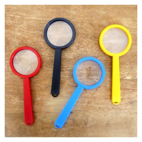 Size：レンズ4.5×4.5cm　L13.5cm素材：ABS樹脂　クリスタルポリスチレンメーカー：イタリア Navir ナヴィア原産国：イタリア製CE取得(ヨーロッパ安全基準)※レンズにガタつきが見られる場合がございます。※レンズ内に使用...