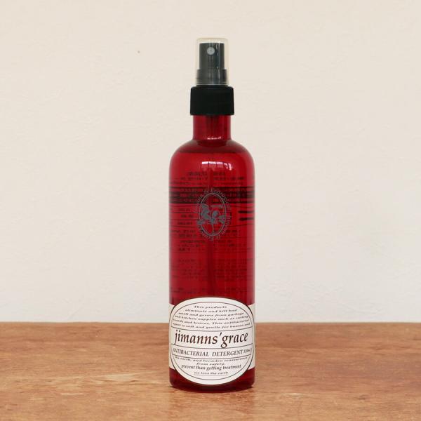 size：H21.8×Φ5.3cm容量：320ml香り：無香料・無着色液性：中性(第四級アンモニア塩系除菌剤)成分：界面活性剤(陽性イオン系界面活性剤・両性イオン系界面活性剤)、安定化剤容器素材：プラスチック生産国：日本製用途：まな板・包丁...