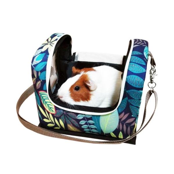 丈夫な作りのスモールアニマル用キャリーメッシュ部分が大きいから安心して使えますハリネズミ・モモンガ・文鳥などの小鳥にピッタリのＳサイズ【素材】ナイロン／ポリエステル【サイズ】幅 22cm 奥行 17cm 高さ 18cm※お買い上げ頂いた場合...