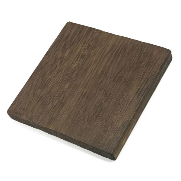 商品名：飛騨コンロ用 角敷板 桐製 5号用メーカー：遠藤商事商品説明サイズ：130×130(mm)■生産地：日本■素材・成分：桐板飛騨コンロ 5号にぴったりなサイズの敷板です。※自然木使用の為、木目、色等写真とは異なります。