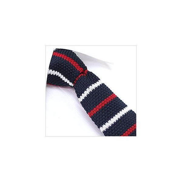 タオルのような素材！超おしゃれなキレイめニットタイ 人気 ネクタイ 白 黒 無地 ナロータイ ブランド チェック ドット デザイン フォーマル カジュアル スリムタイ  【商品情報】材質：ポリエステル【サイズ】剣先幅約4.5〜6cm【付属品...