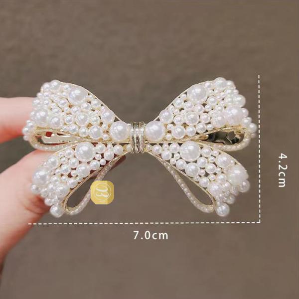   女性に人気なへアバレッタ 髪飾り