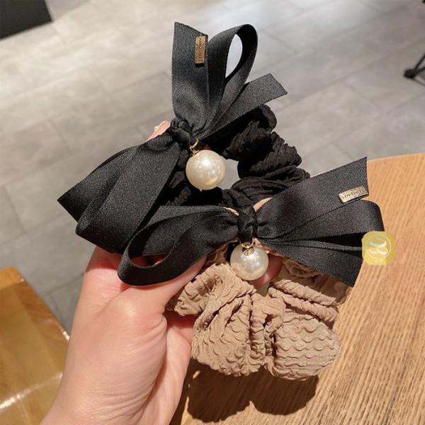 大人に人気なヘアアクセサリー　ヘアゴム