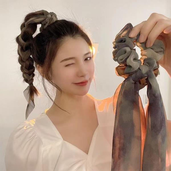 大人に人気なヘアアクセサリーシュシュヘアゴム