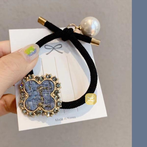 女性に人気なヘアアクセサリーヘアゴム