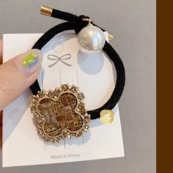 女性に人気なヘアアクセサリーヘアゴム