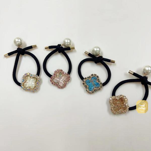 女性に人気なヘアアクセサリーヘアゴム