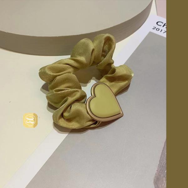 人気なヘアアクセサリー ヘアゴム