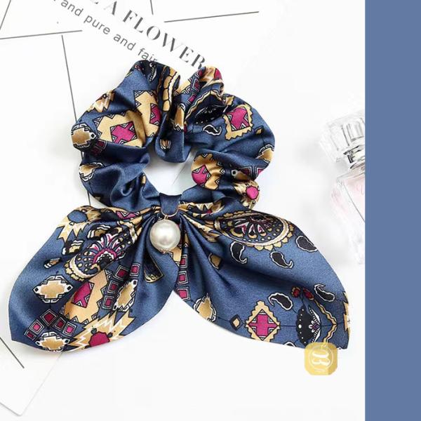 大人に人気なヘアアクセサリー　ヘアゴム