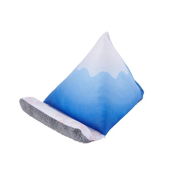 プライベートでも仕事でも手放せないスマートフォンのための、ユーモアとアイデア溢れるクッションです。通話中や動画の視聴中、充電中などで活用できる上、柔らかな素材はキズつきが心配な眼鏡スタンドにも。もちろんインテリアとしての役割も果たしてくれる...