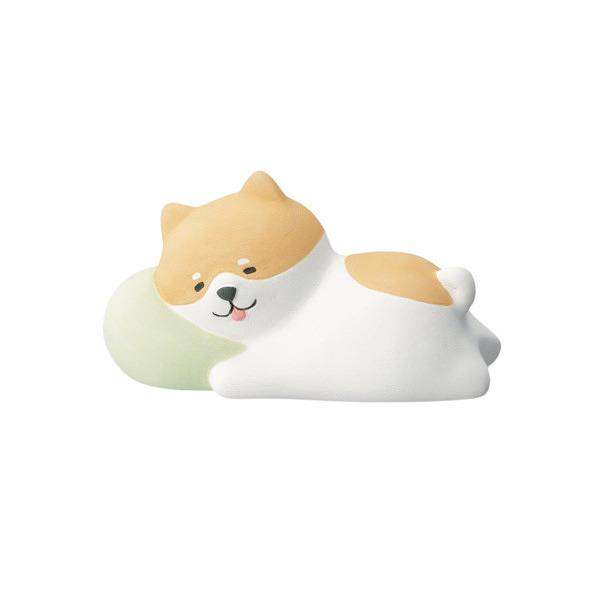 すやすや寝ているアニマルたち。クッションにアロマを垂らすとよだれに見える、クスッと笑えてなんだか癒されるアロママスコットです。クッションにたらすとよだれみたい！クッション（素焼き部分）にお好みをアロマを垂らしてご使用ください。サイズ : 約...