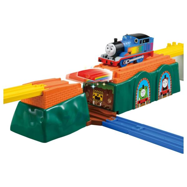 タカラトミー プラレール きかんしゃトーマス 虹をわたろう!のびーるブリッジ 電車 おもちゃ 3歳以上