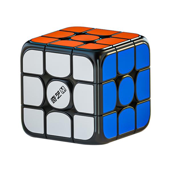 変わった形状の3x3x3 (※スマートキューブではありません)