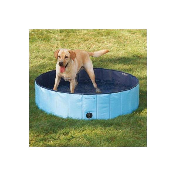 頑丈な犬用プールです。ホースやパイプなどに使われるPVC素材で作られているためとても丈夫で、愛犬の爪でのひっかきもへっちゃらです。直径　１６０ｃｍ！！（Mサイズは直径１２０ｃｍ）、深さ　３０ｃｍ広げるだけ！！膨らませる必要なし♪大型犬でも余...