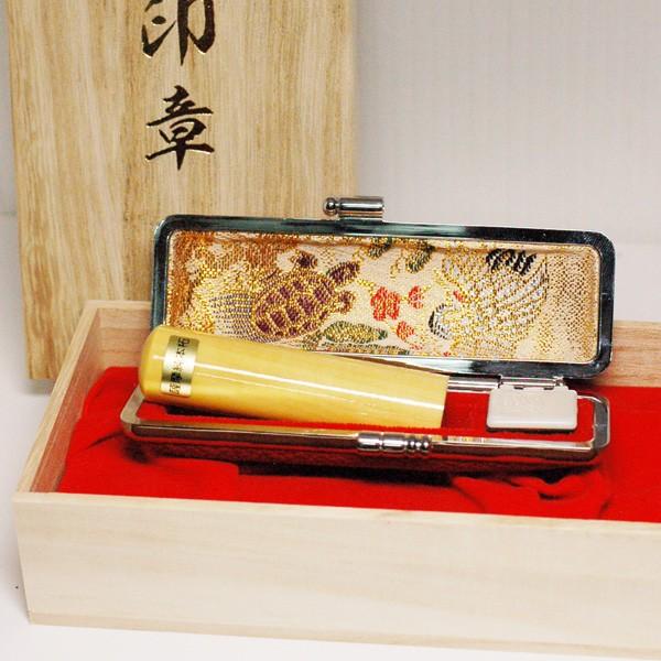 印鑑 はんこ 高級本柘印鑑13.5ミリ・印鑑ケース付桐箱入セット【送料