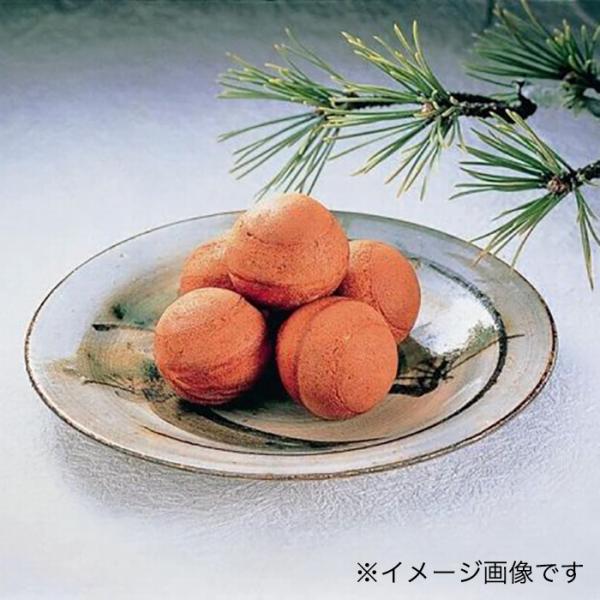 12,000円（税込）以上のお買い上げで送料無料銅版で1つ1つ丹念に焼き上げた丸い松露饅頭は佐賀県唐津を代表する饅頭です。あっさりした味のこしあんを薄いカステラ生地に包んで焼き上げています。