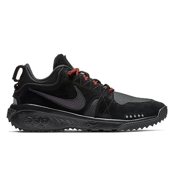 nike dog mountain black