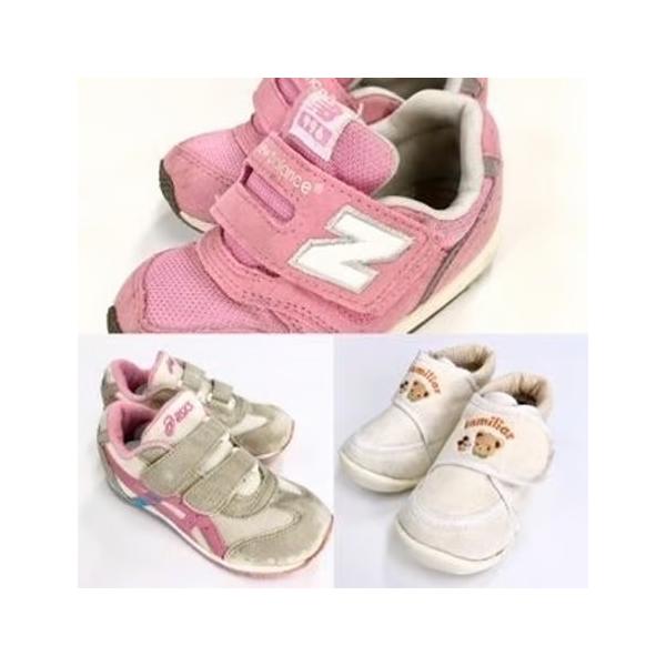 【画像内の「スニーカークリーニングをご利用のお客様へ」を（携帯電話ご利用の場合は左へスライド）必ずお読み頂きご注文の際に確認事項に確認しましたを選択いただいてからお進みください】1足440円でお得なキッズスタンダードの丸洗い3足のコースです...