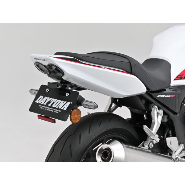 【メーカー欠品中 10月下旬頃入荷予定】69548 DAYTONA デイトナ/LEDフェンダーレスキット(ナンバー取付ステー)/CB400SF E-Clutch(2026)