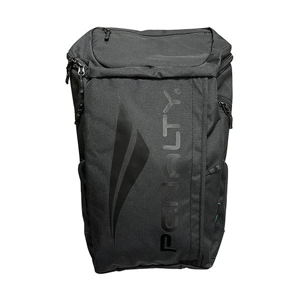 ペナルティのロゴが同色のブラックでプリントされたバックパック。中が蛍光イエローになっていて物を取り出す際に見やすくなっています。■サイズ：52cm×30cm×15cm（30L）■カラー：ブラック