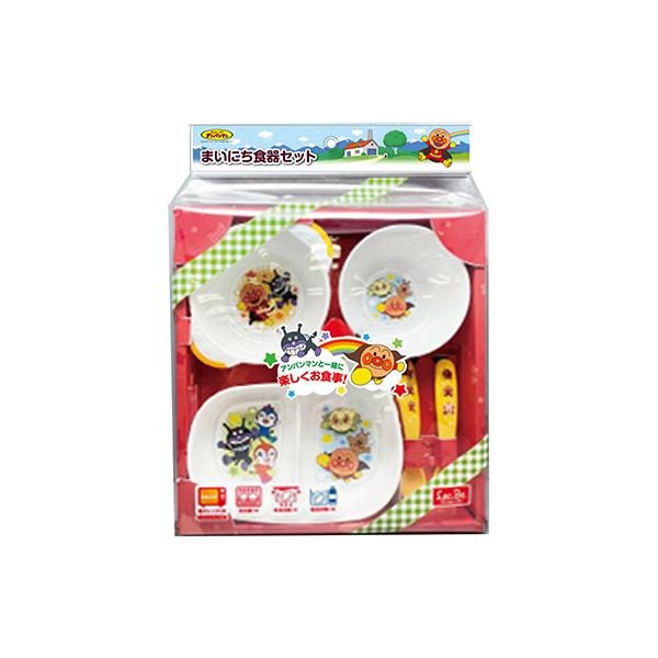 使い勝手の良い小さい食器のセット。