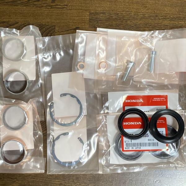 純正CBX400F 550F フロントフォークオーバーホールキット　シールセット ☆ ホンダ 純正 新品 CBX400F CBX550F フロントフォークオーバーホール