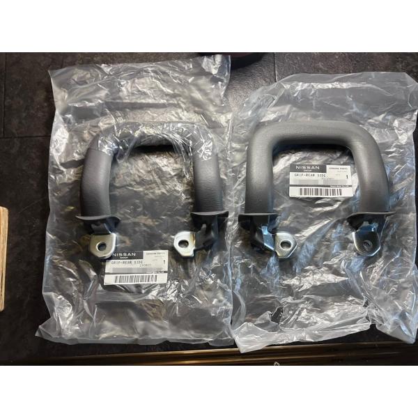 日産 NV350 キャラバン 後部座席 アシスト グリップ左右セット LH RH sonimaruworkshop_hn1786