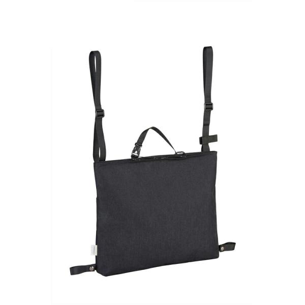 車いす専用にデザインした採尿(カテーテル)バッグ。車いすにジャストフィットな大きさで、目立ちにくいシンプルなデザインです。内側にはお手入れが簡単な撥水(PVC)加工を採用しています。導尿チューブがタイヤに当たらないように、まとめるためのテー...