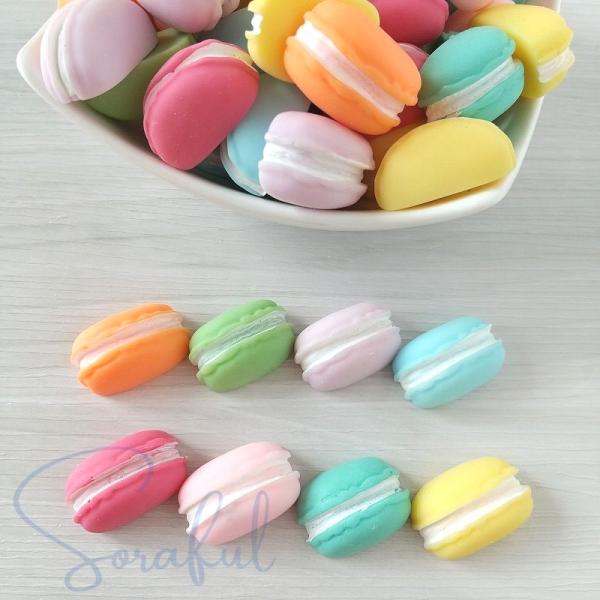 デコパーツ ハーフタイプのマカロン 4個 貼付けパーツ D-0211-4