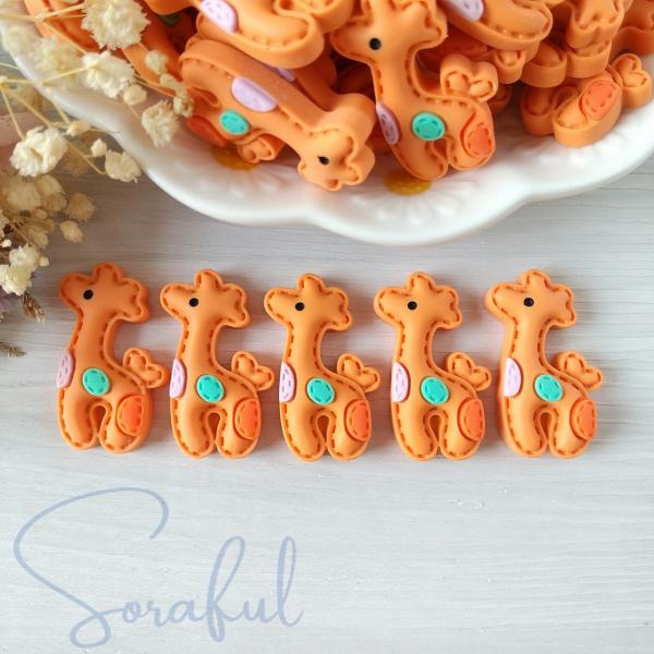 デコパーツ きりん ステッチ ワッペン風 アップリケ風 5個 貼付けパーツ D-0491