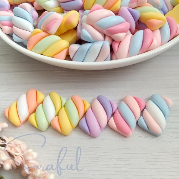 デコパーツ 3色ツイストマシュマロ 5個 貼付けパーツ D-0560