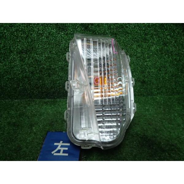 プリウス DAA-ZVW30 左ターンシグナルランプ 1F7 81520-47040 : 創新