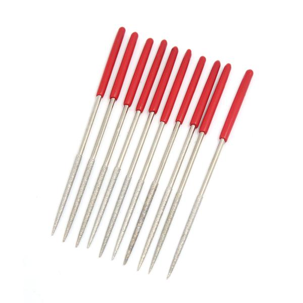 【本商品は海外出荷】お届けは通常20-30日を頂いております。商品名：ヤスリ 、正味重量: 90g材料：ステンレス鋼、パッケージ: 10 x ダイヤモンドコーティング 丸ヤスリシェルカラー：レッド、シルバートーン、寸法: 140 x 5mm...