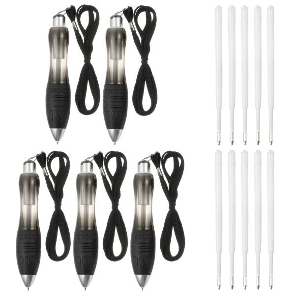 【本商品は海外出荷】お届けは通常20-30日を頂いております。仕様：素材：A B S；ペンのサイズ：5.4 x 1インチ/136 x 26 mm；ストラップの長さ：16インチ/59 cm；カラー：黒；パッキングリスト：太いペン5本、黒リフィ...