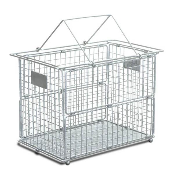 フォールディングワイヤーバスケットにステンレスバージョンが登場。　素材をステンレススチールに変更することにより錆びにくい仕様へ。ステンレス独特の光の反射も加工によりマットに。コンパクトに折り畳める洗い物カゴ。細かなギアの運搬にも使用いただけ...