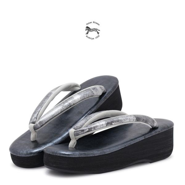 カレンブロッソ 草履 レディース カフェ草履 カフェぞうり 菱屋 Hiroto Rakusho & Calen Blosso 濃灰色 グレー 銀灰色 グラビアロール 箔面燻銀 本革 カジュアル 日本製 カフェぞうり花尾サンダル 【Sサイズ】【Mサイズ】【Lサイズ】 SOUBIEN（創美苑） カフェぞうり 菱屋カレンブロッソ Hiroto Rakusho