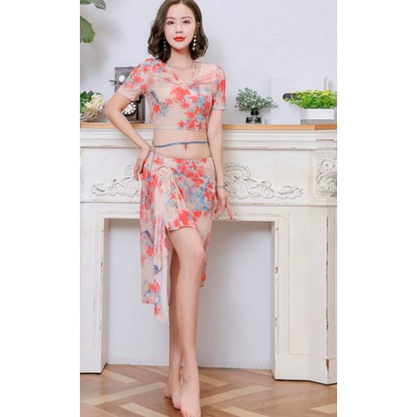 ベリーダンス衣装　社交ダンス衣装　レッスン着練習ウエア　上下セットアップ内容：上下衣装2点（インナーパンツ付、チェーンは別売り）素材：ナイロン ポリエステル※モニターの都合上、掲載写真と実際の色が異なる場合がございます。※大型注文も対応可能...