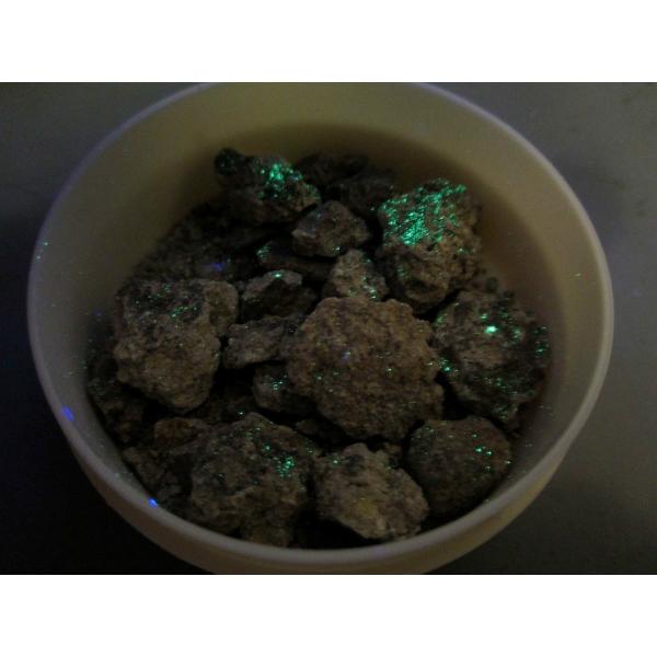 Autunite 燐灰ウラン石 岐阜県東濃鉱山4617 Buyee Buyee 日本の通販商品 オークションの代理入札 代理購入