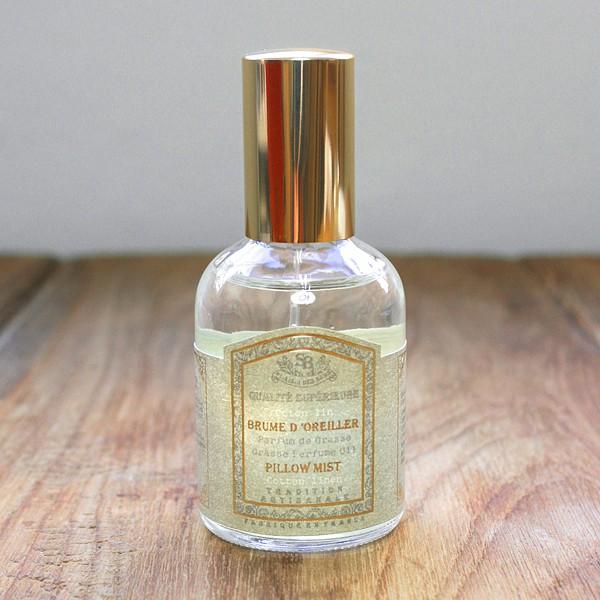 クラシカルで洗練された大人のフレンチクラシックシリーズ。やさしく香る、肌にやさしいピローミスト。高級感溢れるフレンチスタイルのパッケージが印象的な、フランス サンタール・エ・ボーテ社のフレンチクラシックシリーズ。女性らしいやさしい香りが特徴...