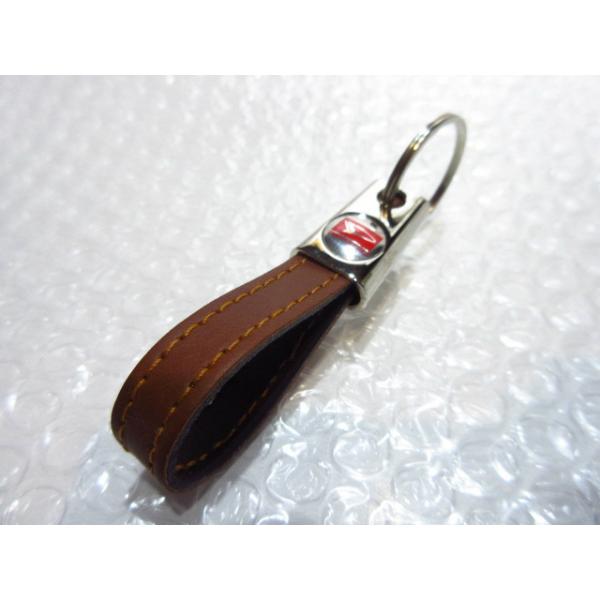 ダイハツ エンブレムロゴ ストラップ型・レザーキーリング ブラウン