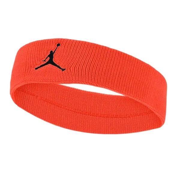 DRI-FIT素材がさらりと快適な状態をキープ。■品名：ジョーダン ジャンプマン ヘッドバンド■品番：JD2018■カラー：801（チームオレンジ/ブラック）■サイズ：F■サイズ詳細：長さ17.2cm×横5.8cm×縦1.3cm■素材：96...