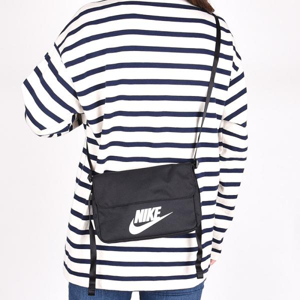 ■ メーカー ナイキ■ 品名ウィメンズ NSW レベル クロスボディ■ 商品番号CW9300-010■ カラー010:ブラック/ブラック/(ホワイト) ■素材素材：ポリエステル100％■サイズ ワンサイズ  ■カテゴリCODE22su ni...