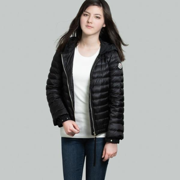 モンクレール Moncler Emissole サイズ00 ナイロン ジップアップ フード付き 薄手ダウン ブラック 収納ポーチ付 999 レディース Buyee 日本代购平台 产品购物网站大全 Buyee一站式代购 Bot Online