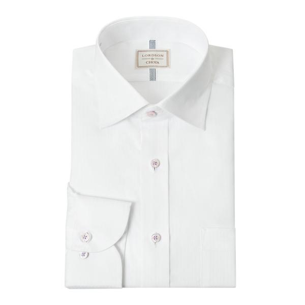 LORDSON by CHOYA綿100％ 形態安定ドレスシャツ（標準体）定番のホワイトドビー柄。控え目なストライプの織柄ですので、着回ししやすいシャツです。下前立てにはネイビーのデザインテープを使用しています。ふっくらとソフトで着心地の良...