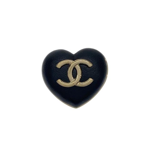 CHANEL◇22AW/ハートモチーフ/ココマーク/ブローチ/レザー/ブラック