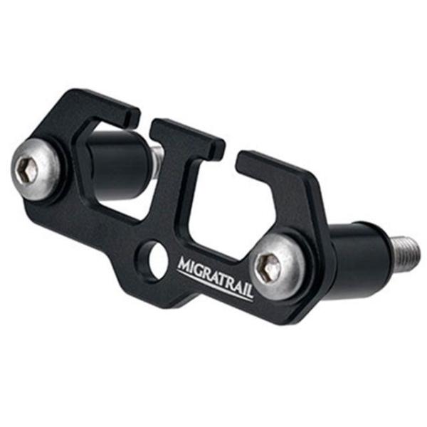 ●メーカー名：ミグラトレイル / MIGRATRAIL●商品名：カージョイントフック キャラバンメーカー品番：G4783JANコード：4547836519253本体：アルミニウム合金ボルト：ステンレススペーサー大中：アルミニウム合金スペーサ...